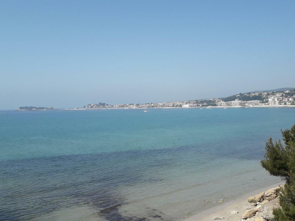 Bandol Nature Et Loisirs: Parking/ Piscine Luaran gambar